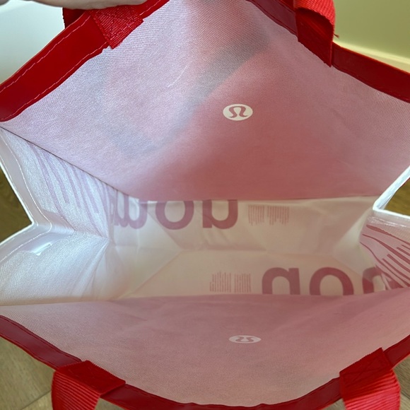 NEW Lululemon Large Reusable Shopping Bags - Motivational Messages - Red & White - Picture 7 of 8